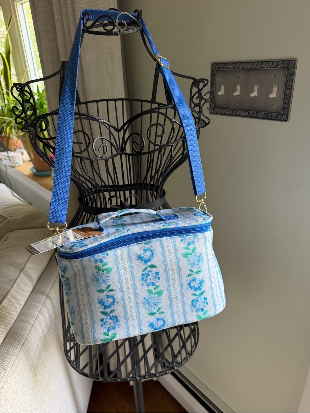 Blue Floral Insulated Lunch Bag with Adjustable Strap